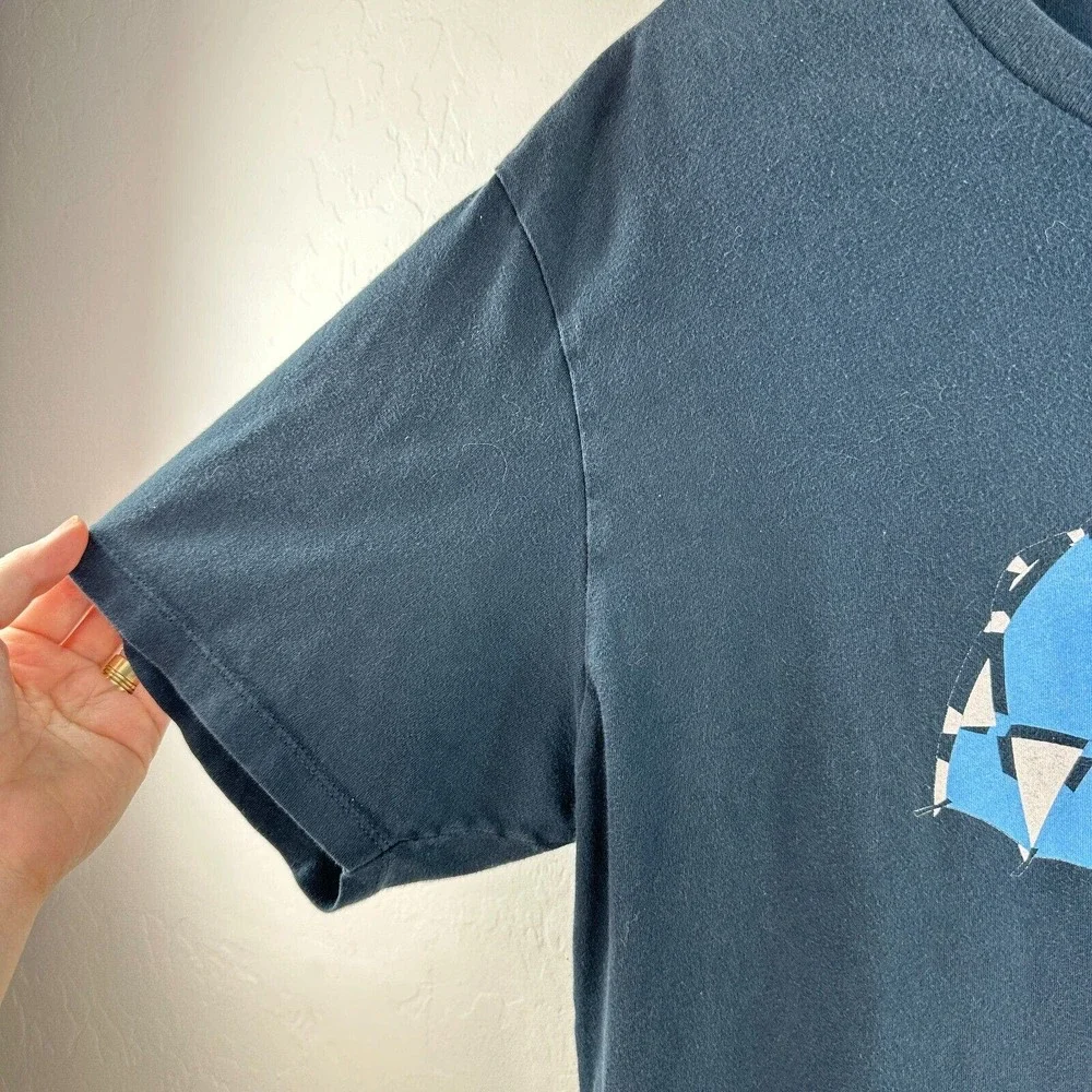 The North Face‎ T-shirt Mens L Blue Tent Tee Outdoors Camping Hiking PNW Arctic